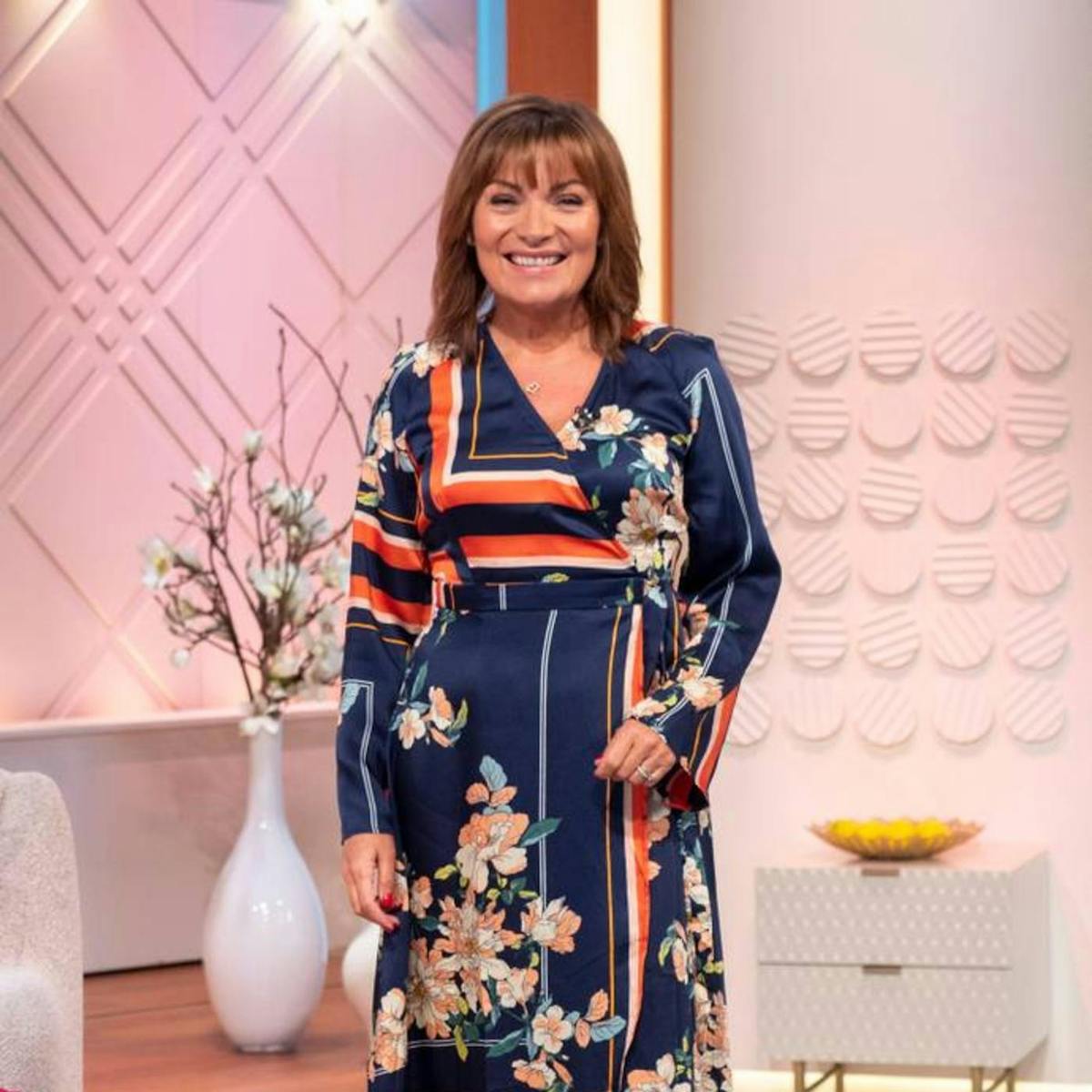 Meet the "real" Lorraine Kelly...